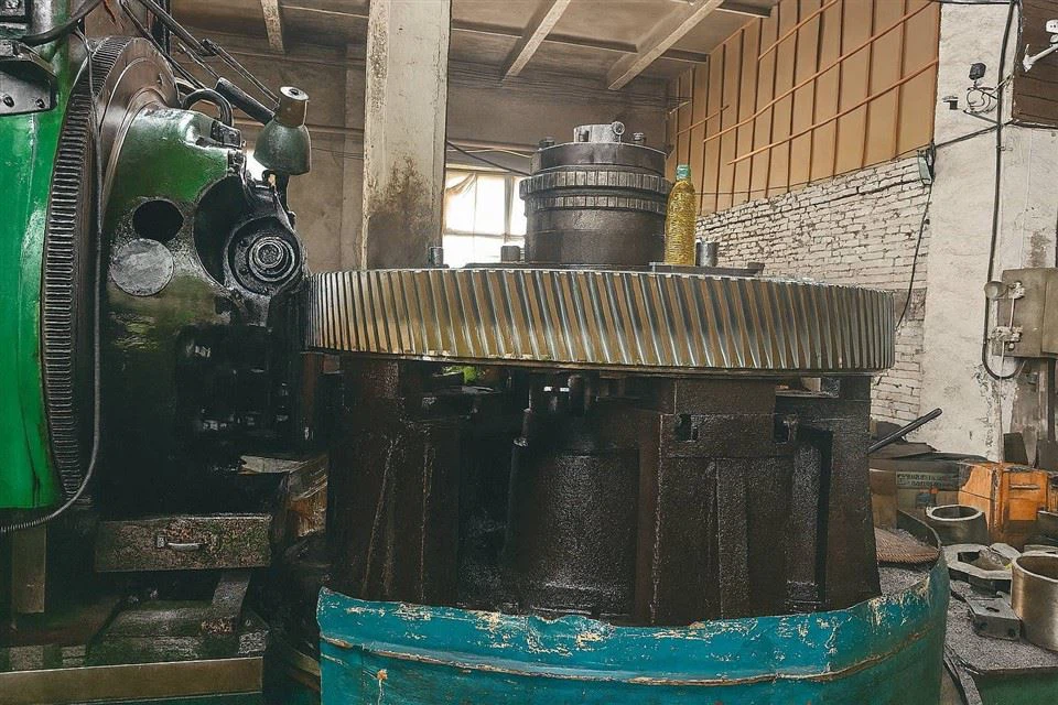 Custom Large Girth Gears and Pinions for Rotary Kiln & Ball Mill suppliers